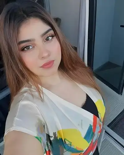 Trang Escort